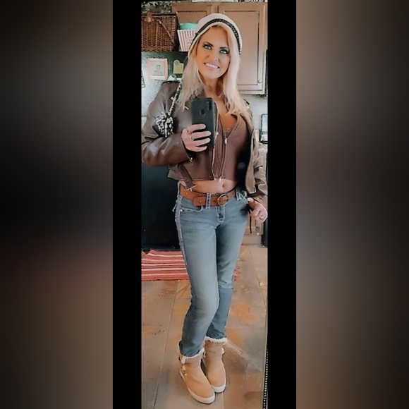 Meet your Posher, Angela - Picture 9 of 11